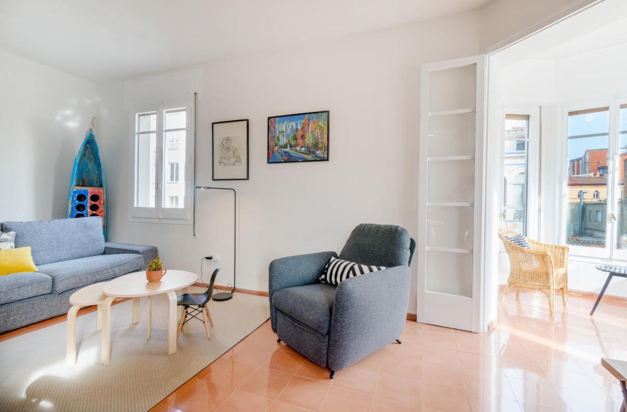 New Top Floor Apt With A Lot Of Light & Aircon Girona Exterior photo